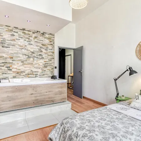 Parenthese Occitane -wifi - Balneo- Parking Gratuit - Netflix