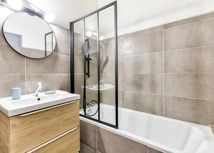 Parenthèse Occitane -wifi - Balnéo- Parking Gratuit - Netflix Carcasona