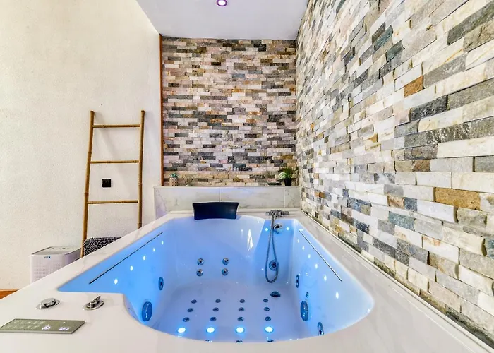 Parenthèse Occitane -wifi - Balnéo- Parking Gratuit - Netflix