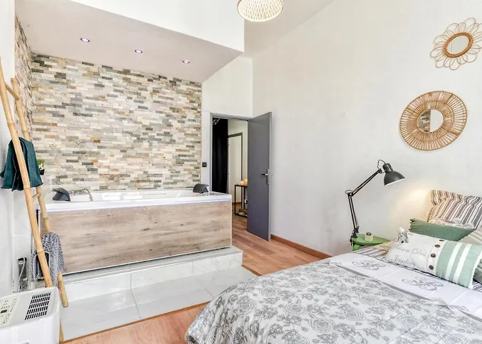 Parenthèse Occitane -wifi - Balnéo- Parking Gratuit - Netflix