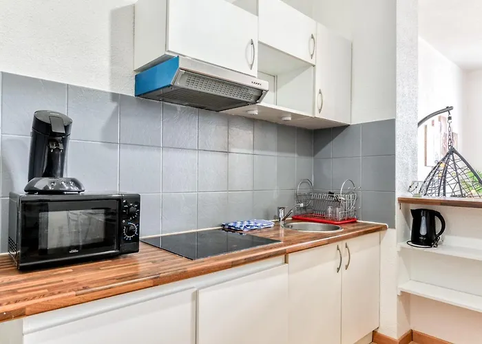 Parenthèse Occitane -wifi - Balnéo- Parking Gratuit - Netflix Carcasona