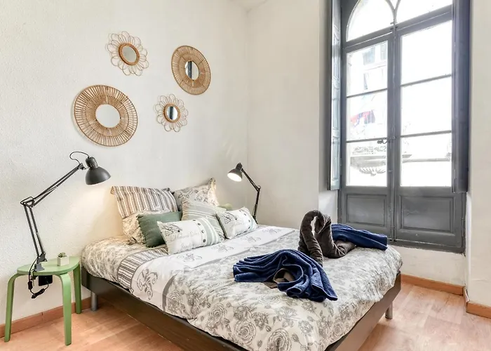 Parenthèse Occitane -wifi - Balnéo- Parking Gratuit - Netflix Apartamento Carcasona